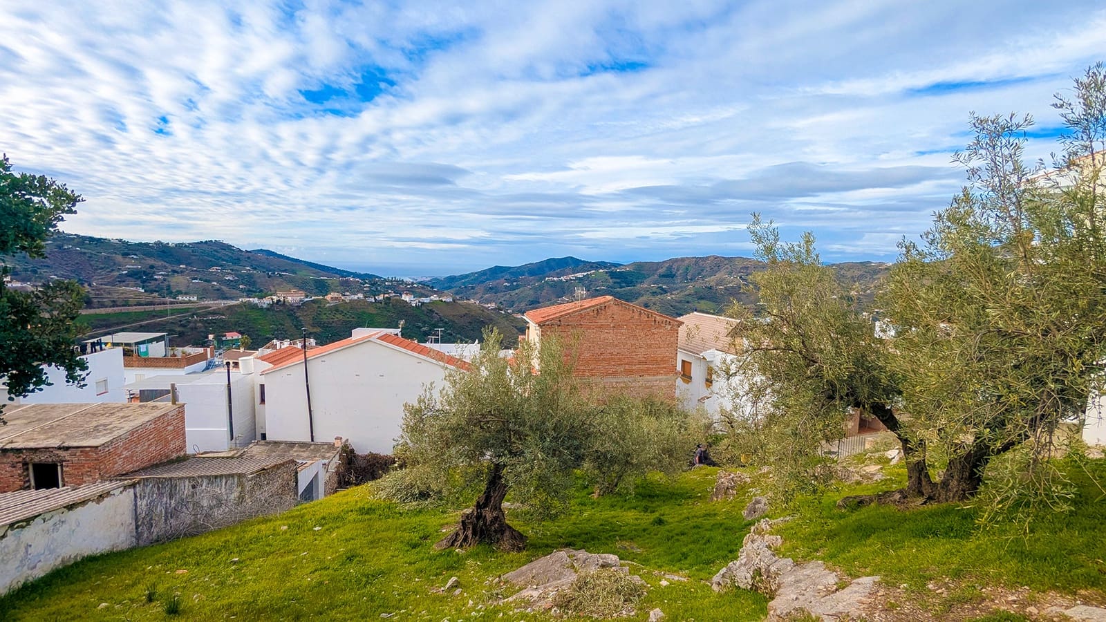 Building Plot for sale in Competa - € 292,000 (Ref: 9783410)