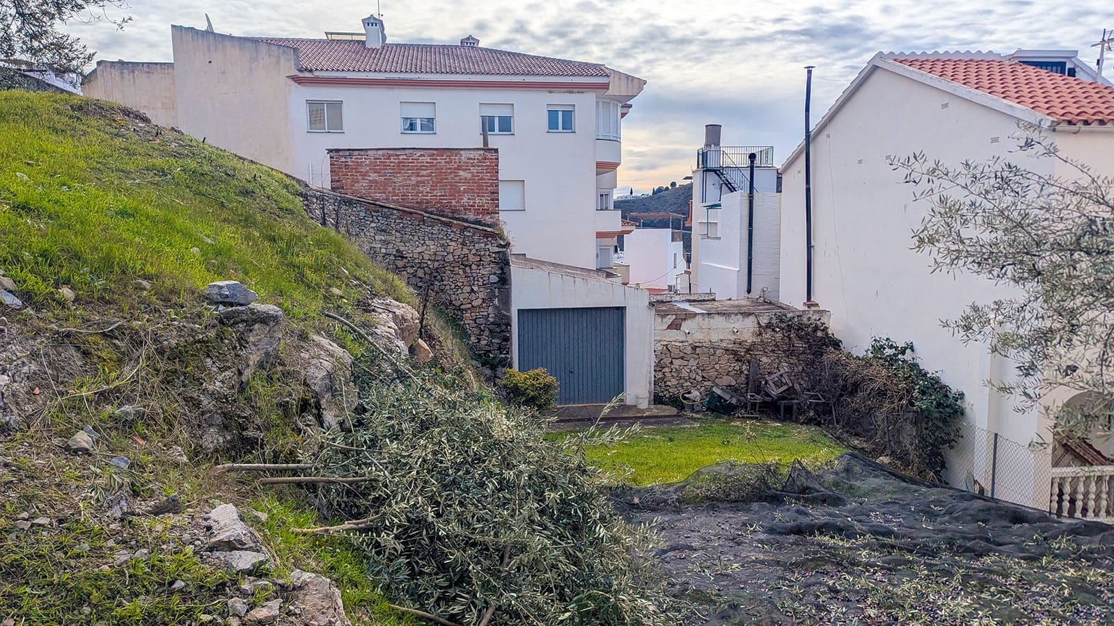 Building Plot for sale in Competa - € 292,000 (Ref: 9783410)