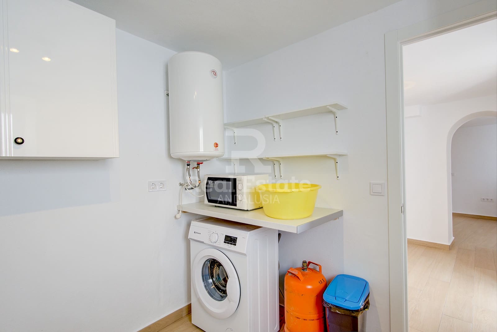2 bedroom Townhouse for rent in Canillas de Albaida with pool - € 750 (Ref: 9889107)