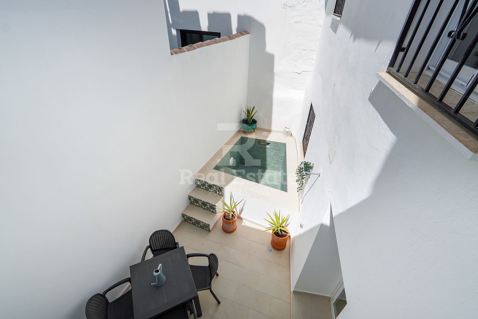 2 bedroom Townhouse for rent in Canillas de Albaida with pool - € 750 (Ref: 9889107)
