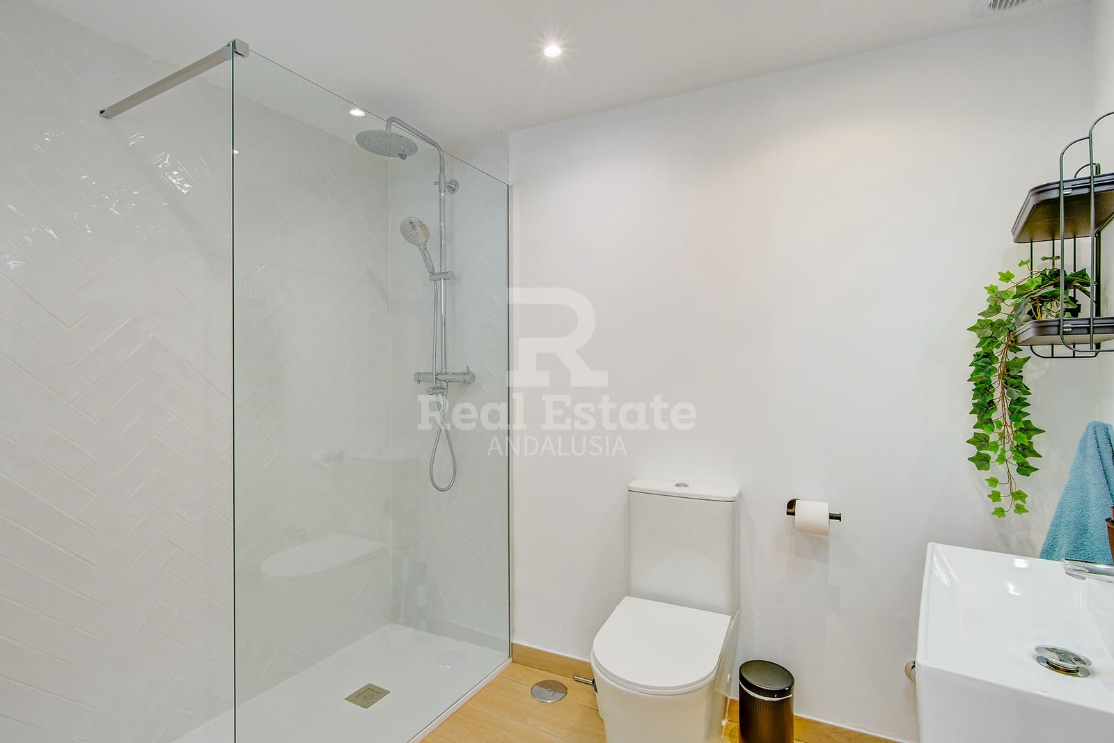 2 bedroom Townhouse for rent in Canillas de Albaida with pool - € 750 (Ref: 9889107)