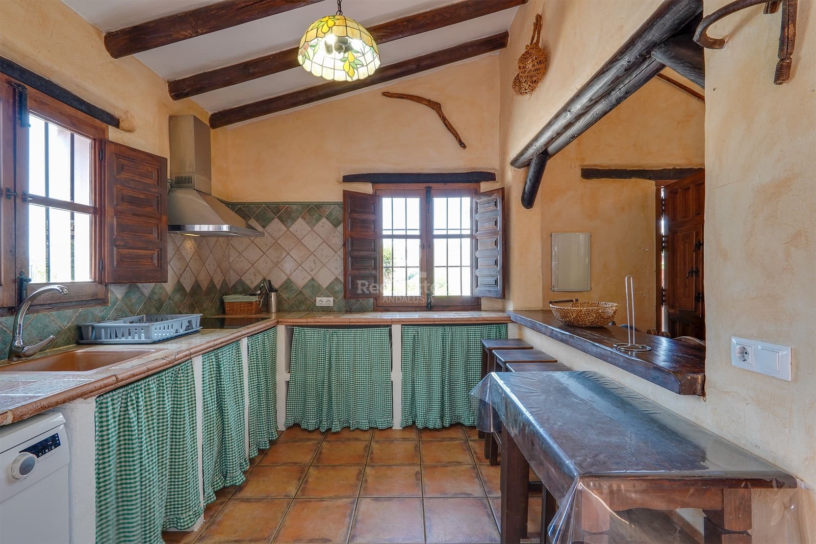 4 camera da letto Villa da affittare in Sedella con piscina garage - 1.400 € (Rif: 9889161)