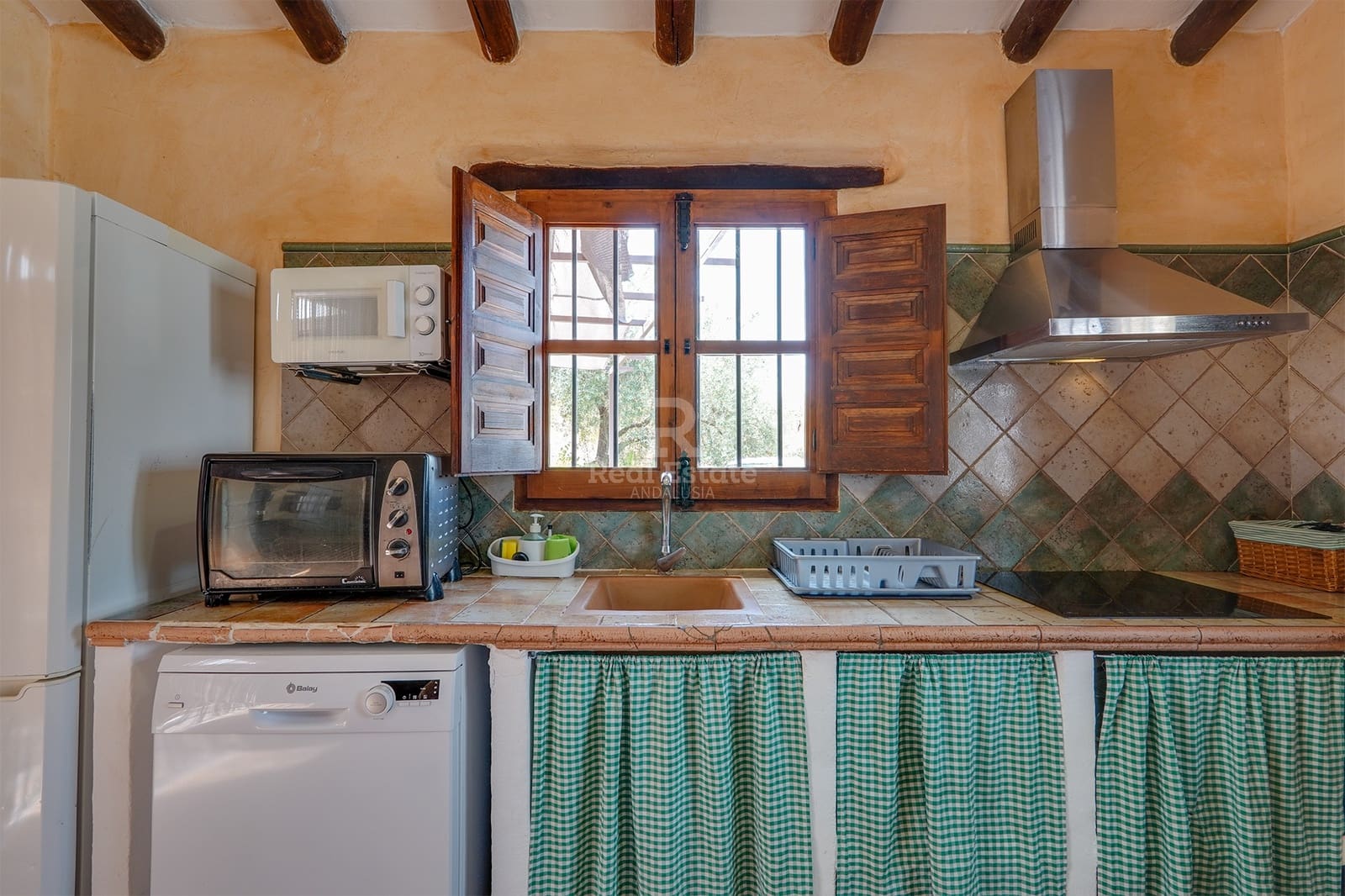 4 camera da letto Villa da affittare in Sedella con piscina garage - 1.400 € (Rif: 9889161)
