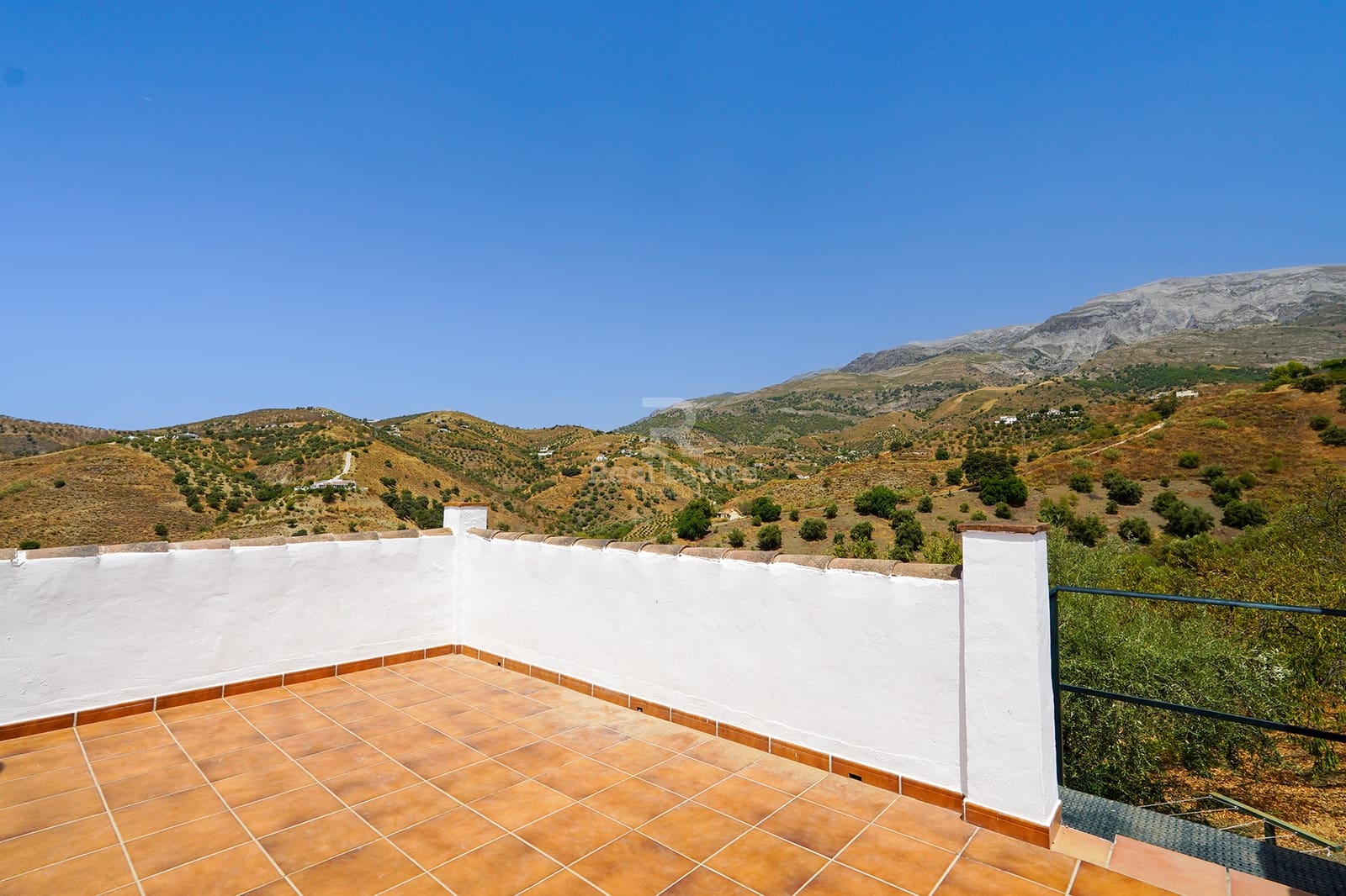 4 camera da letto Villa da affittare in Sedella con piscina garage - 1.400 € (Rif: 9889161)