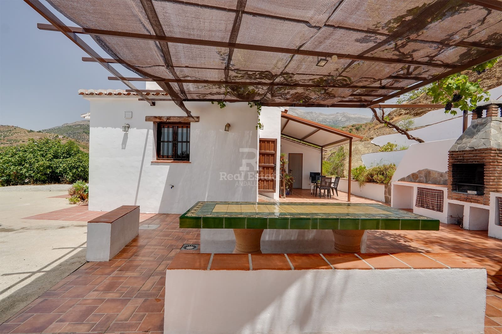 4 camera da letto Villa da affittare in Sedella con piscina garage - 1.400 € (Rif: 9889161)