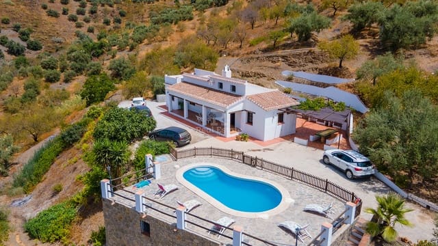 4 camera da letto Villa da affittare in Sedella con piscina garage - 1.400 € (Rif: 9889161)