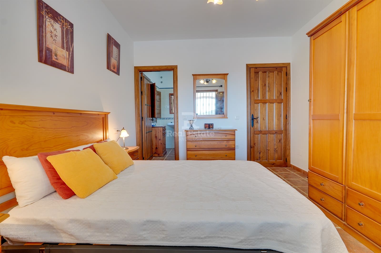 2 camera da letto Villa da affittare in Sayalonga con piscina garage - 1.700 € (Rif: 9889225)