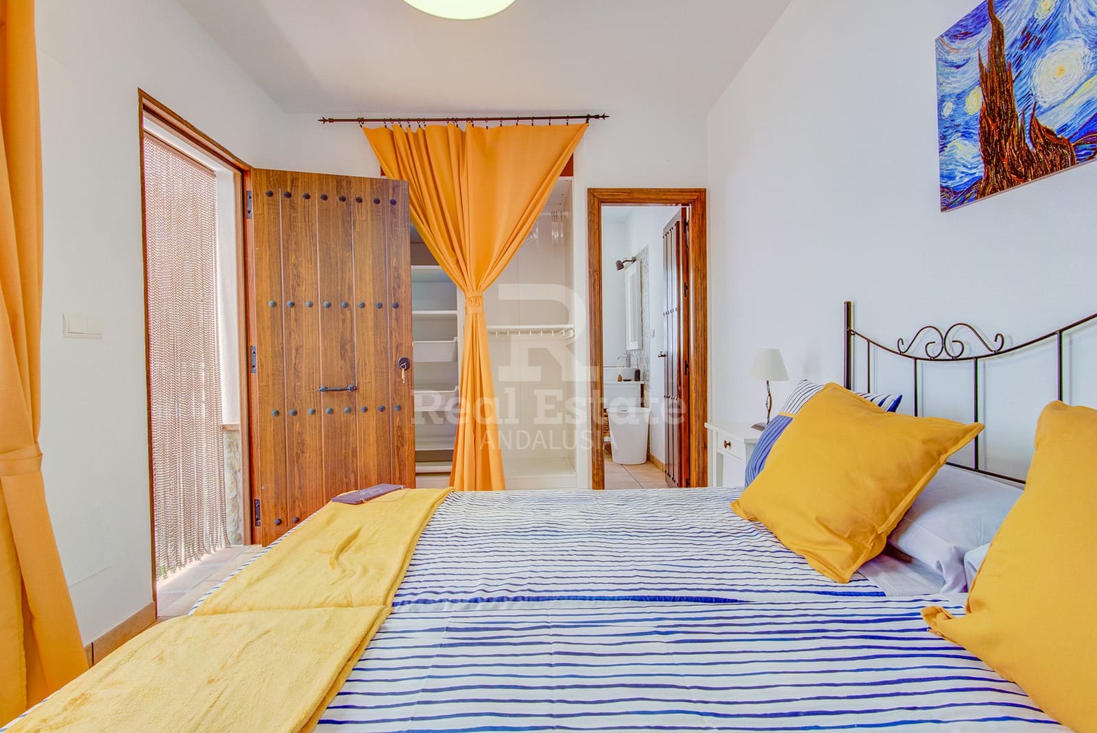 3 bedroom Villa for rent in Competa with pool garage - € 2,000 (Ref: 9922845)