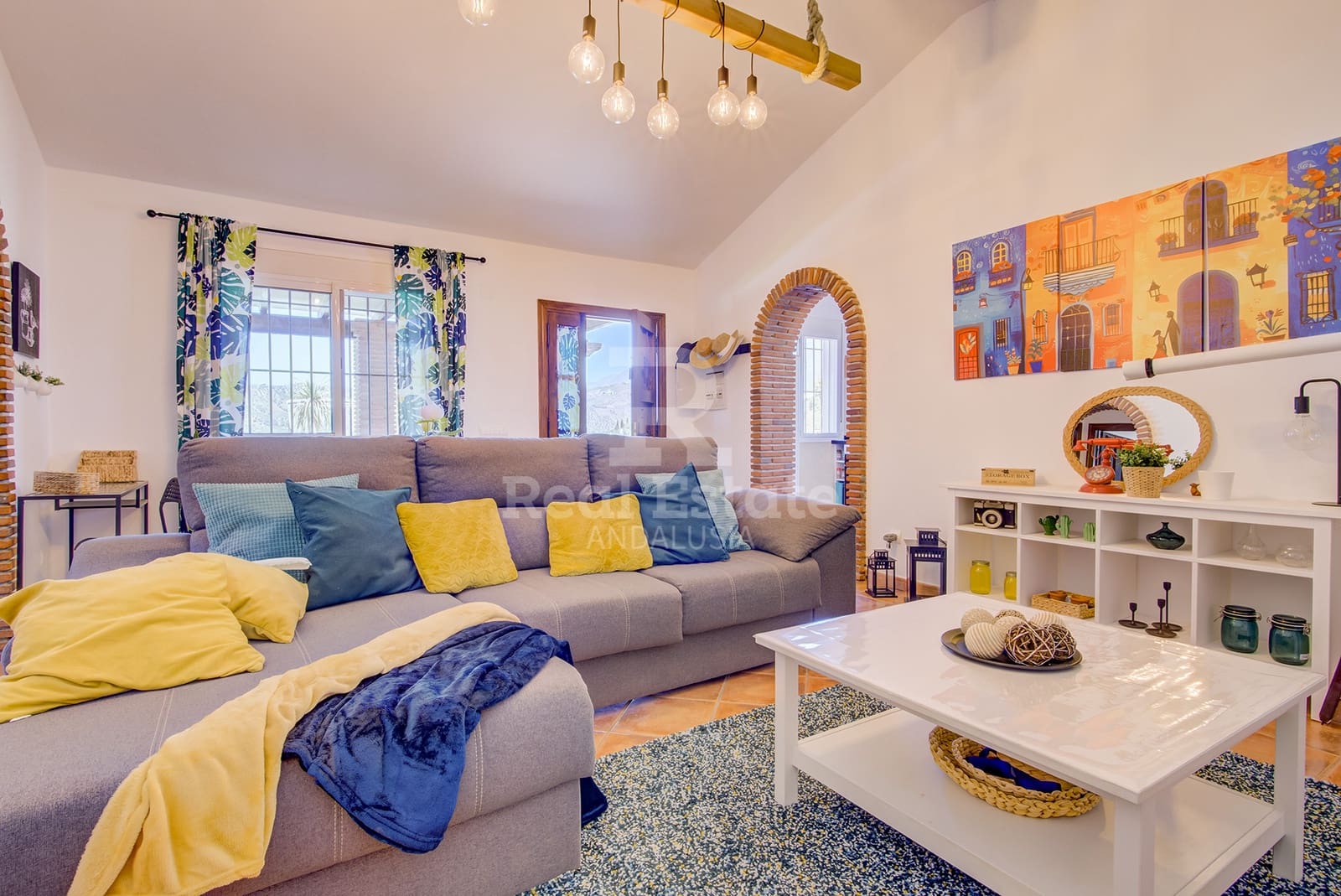 3 bedroom Villa for rent in Competa with pool garage - € 2,000 (Ref: 9922845)