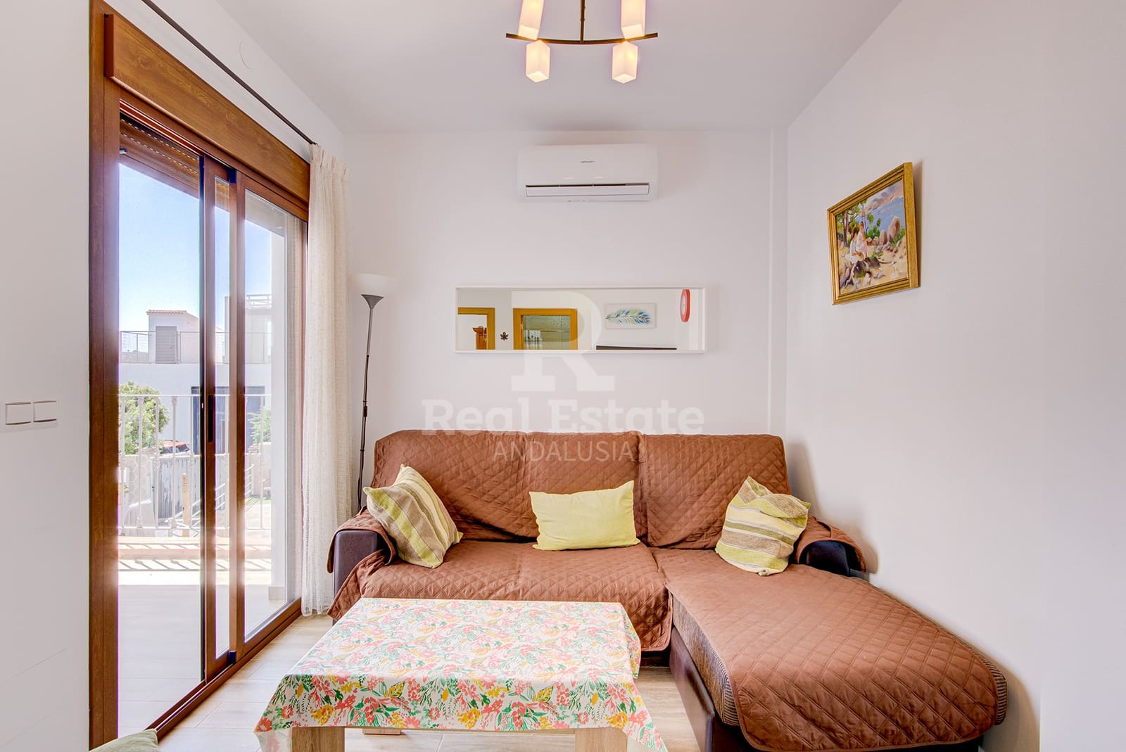 1 bedroom Apartment for rent in Competa with pool garage - € 650 (Ref: 9936809)