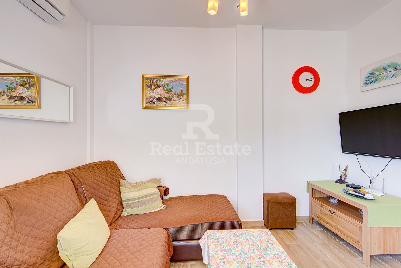 1 bedroom Apartment for rent in Competa with pool garage - € 650 (Ref: 9936809)