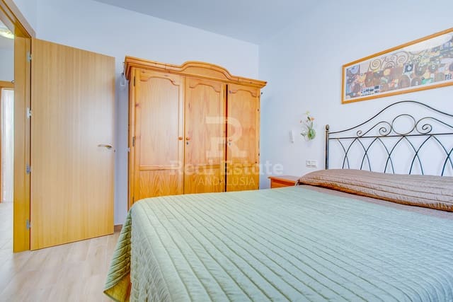 Appartement de 1 chambre à louer à Cómpeta avec piscine garage - 650 € (Ref: 9936809)