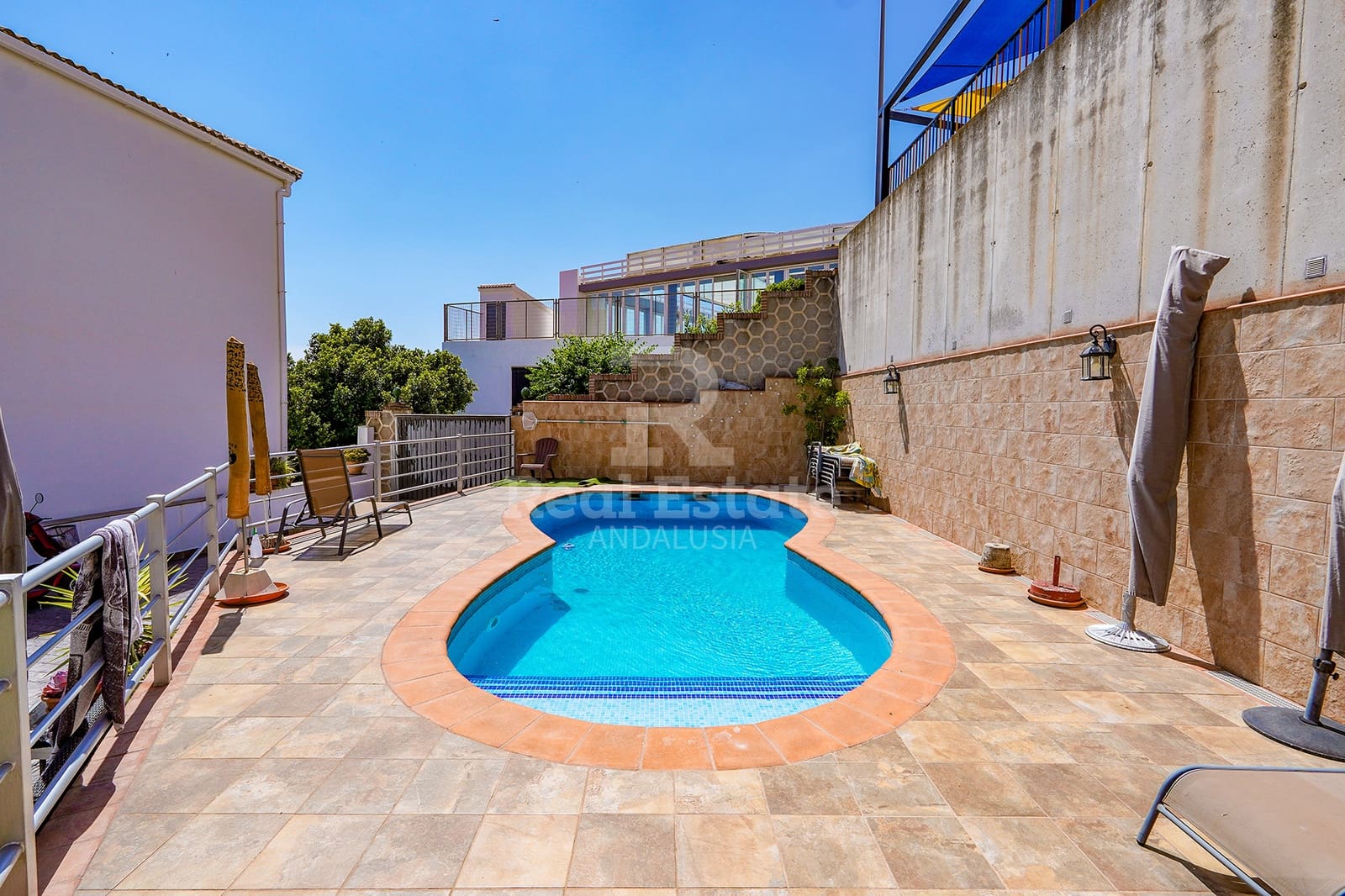 1 bedroom Apartment for rent in Competa with pool garage - € 650 (Ref: 9936809)