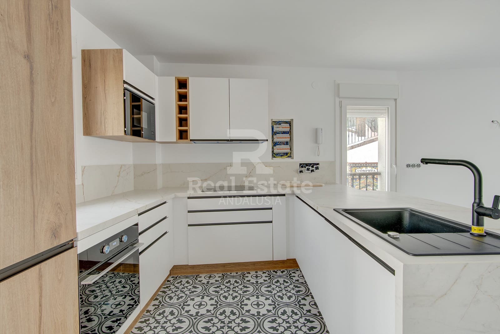 2 quarto Casa em Banda para arrendar em Competa com garagem - 1 100 € (Ref: 9936838)