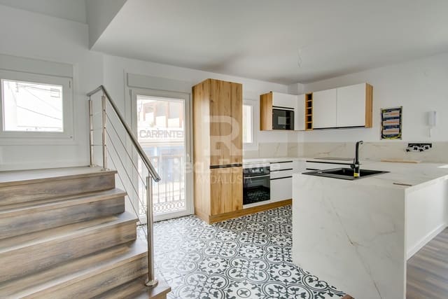 2 quarto Casa em Banda para arrendar em Cómpeta com garagem - 1 100 € (Ref: 9936838)