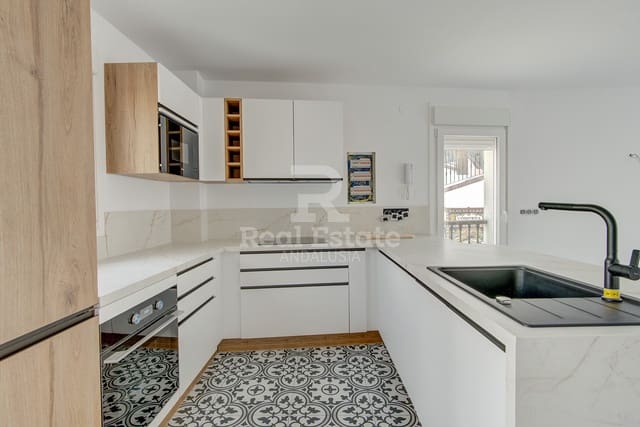 2 quarto Casa em Banda para arrendar em Cómpeta com garagem - 1 100 € (Ref: 9936838)