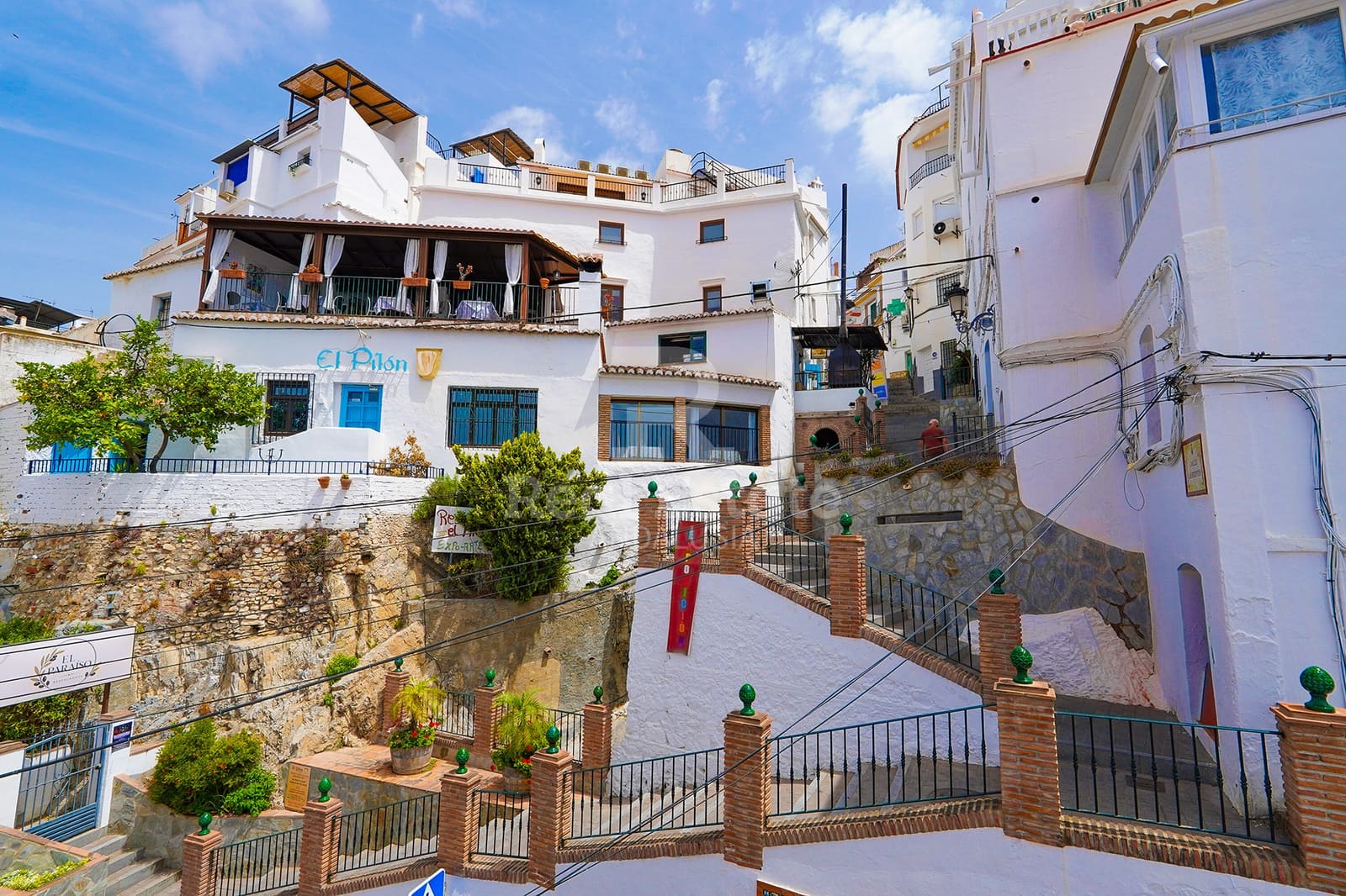 2 quarto Casa em Banda para arrendar em Competa com garagem - 1 100 € (Ref: 9936838)