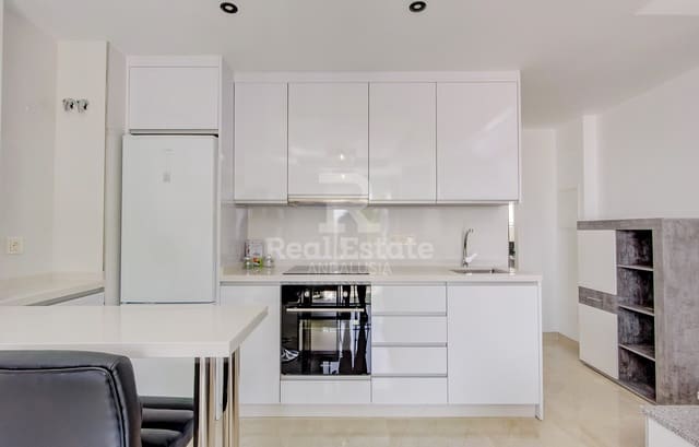 Appartement de 1 chambre à louer à Cómpeta - 1 100 € (Ref: 9936862)