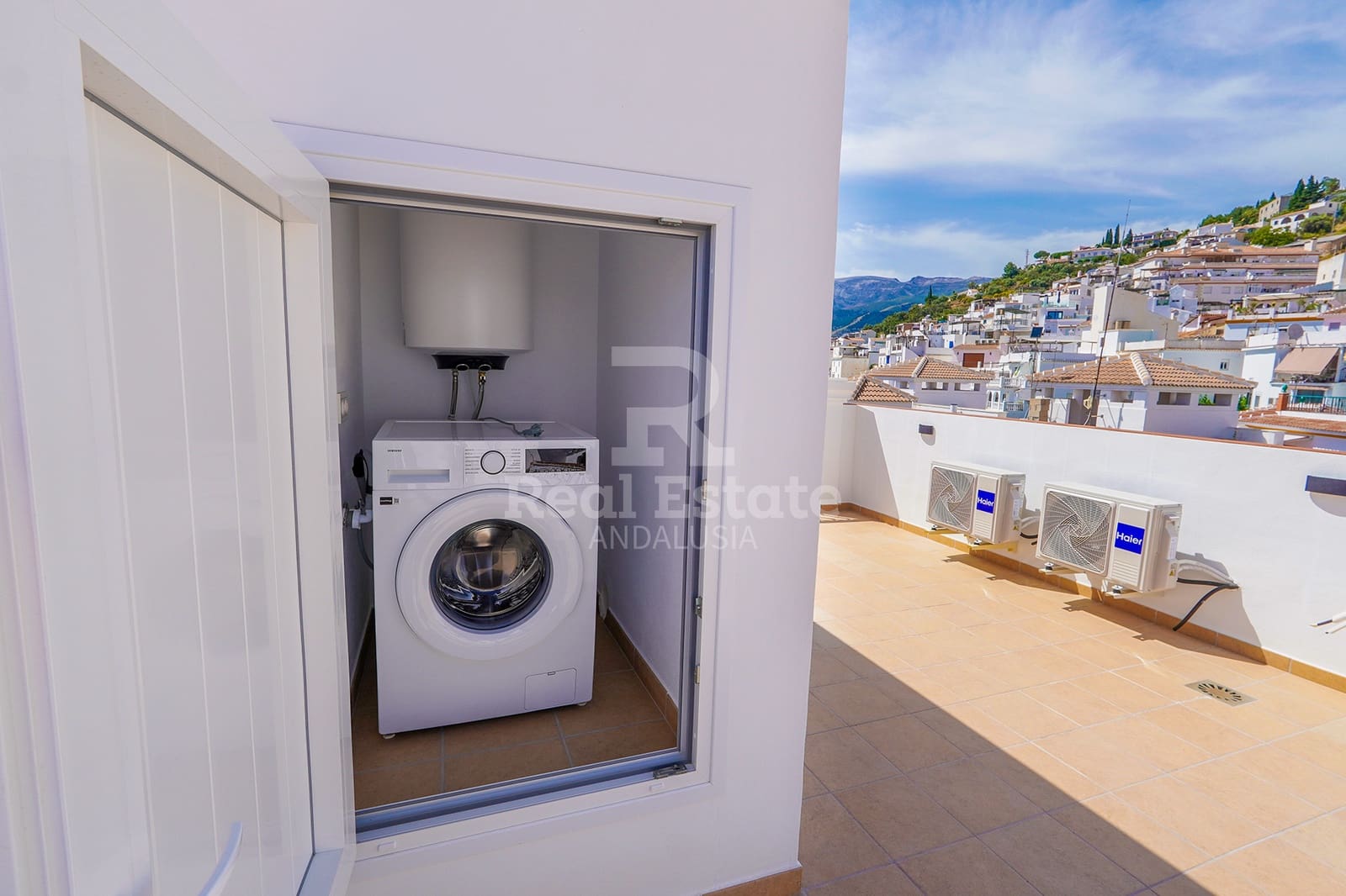 1 bedroom Apartment for rent in Competa - € 1,100 (Ref: 9936862)