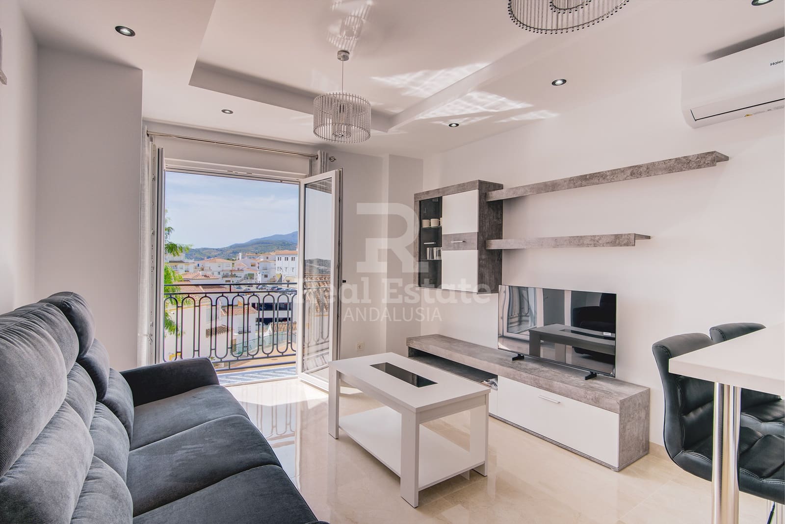 1 bedroom Apartment for rent in Competa - € 1,100 (Ref: 9936862)