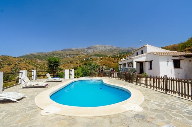 Villa/Maison de 4 chambres à louer à Sedella avec piscine garage - 1 400 € (Ref: 9946776)