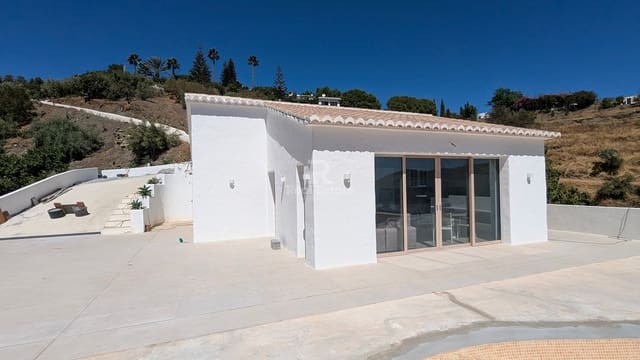 2 soveværelse Villa til leje i Cómpeta med swimmingpool garage - € 2.200 (Ref: 9946779)