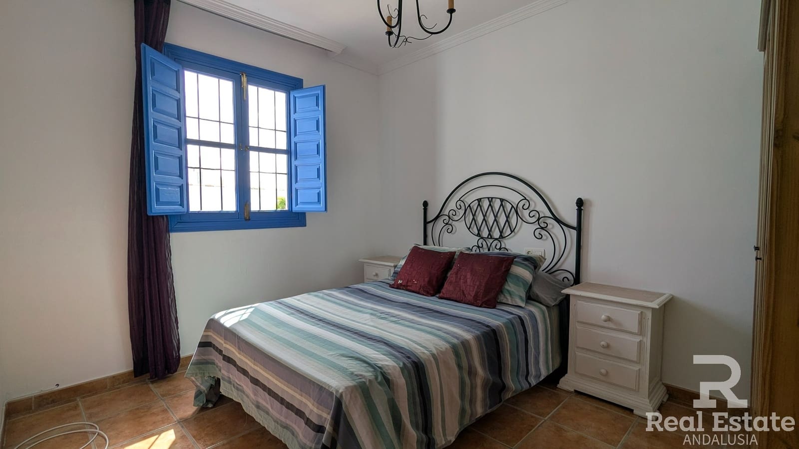 Maison de Ville de 2 chambres à louer à Competa - 600 € (Ref: 9946780)
