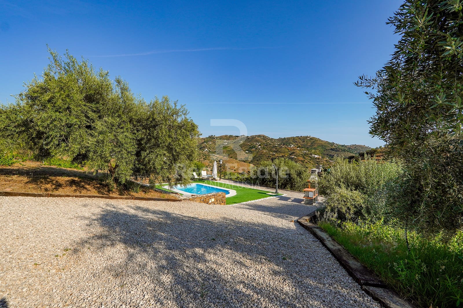 1 soveværelse Villa til leje i Archez med swimmingpool garage - € 1.150 (Ref: 9953227)