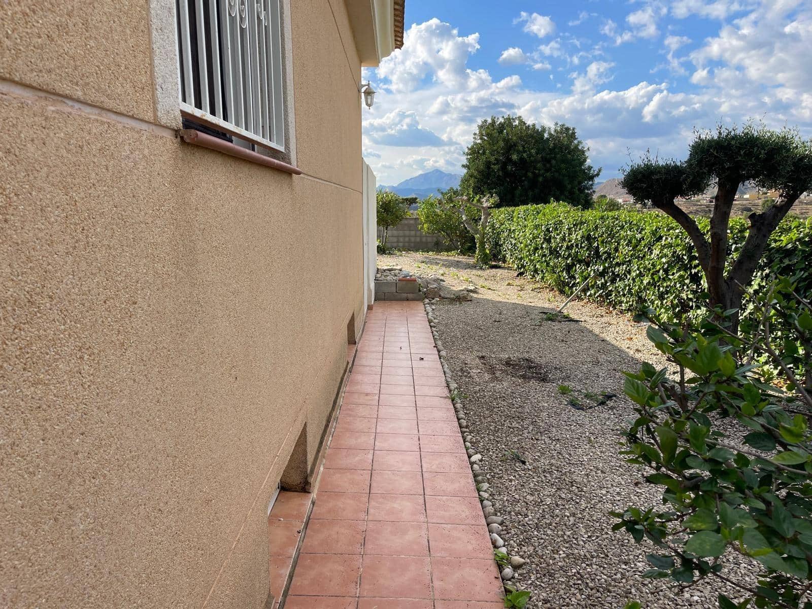 2 bedroom Villa for sale in Busot - € 280,000 (Ref: 10168558)