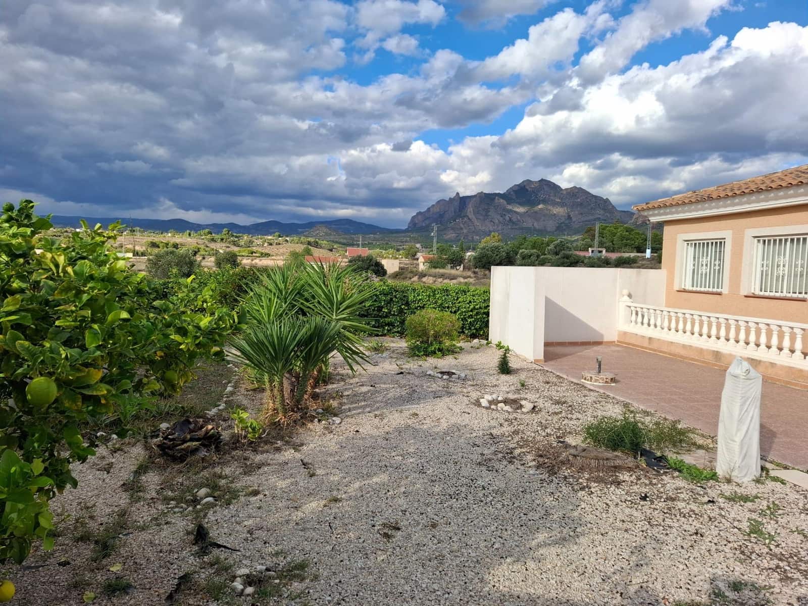 2 bedroom Villa for sale in Busot - € 280,000 (Ref: 10168558)