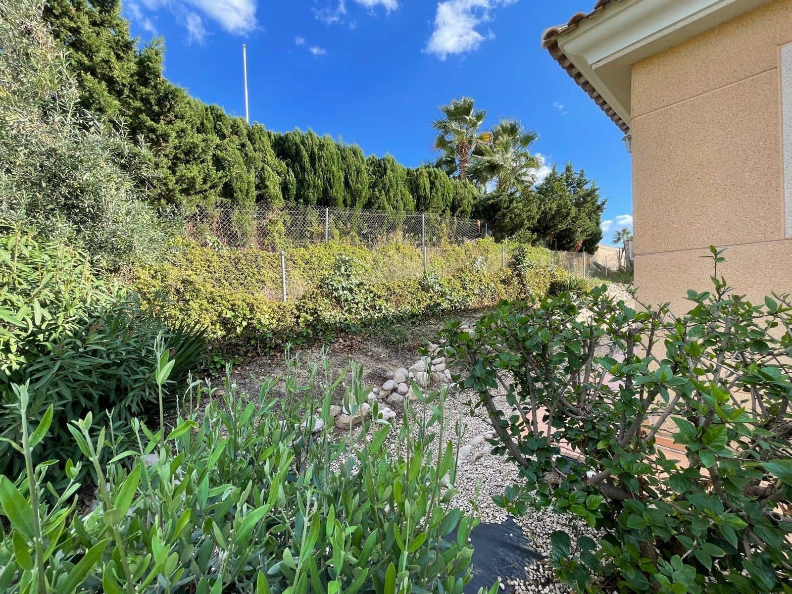 2 bedroom Villa for sale in Busot - € 280,000 (Ref: 10168558)