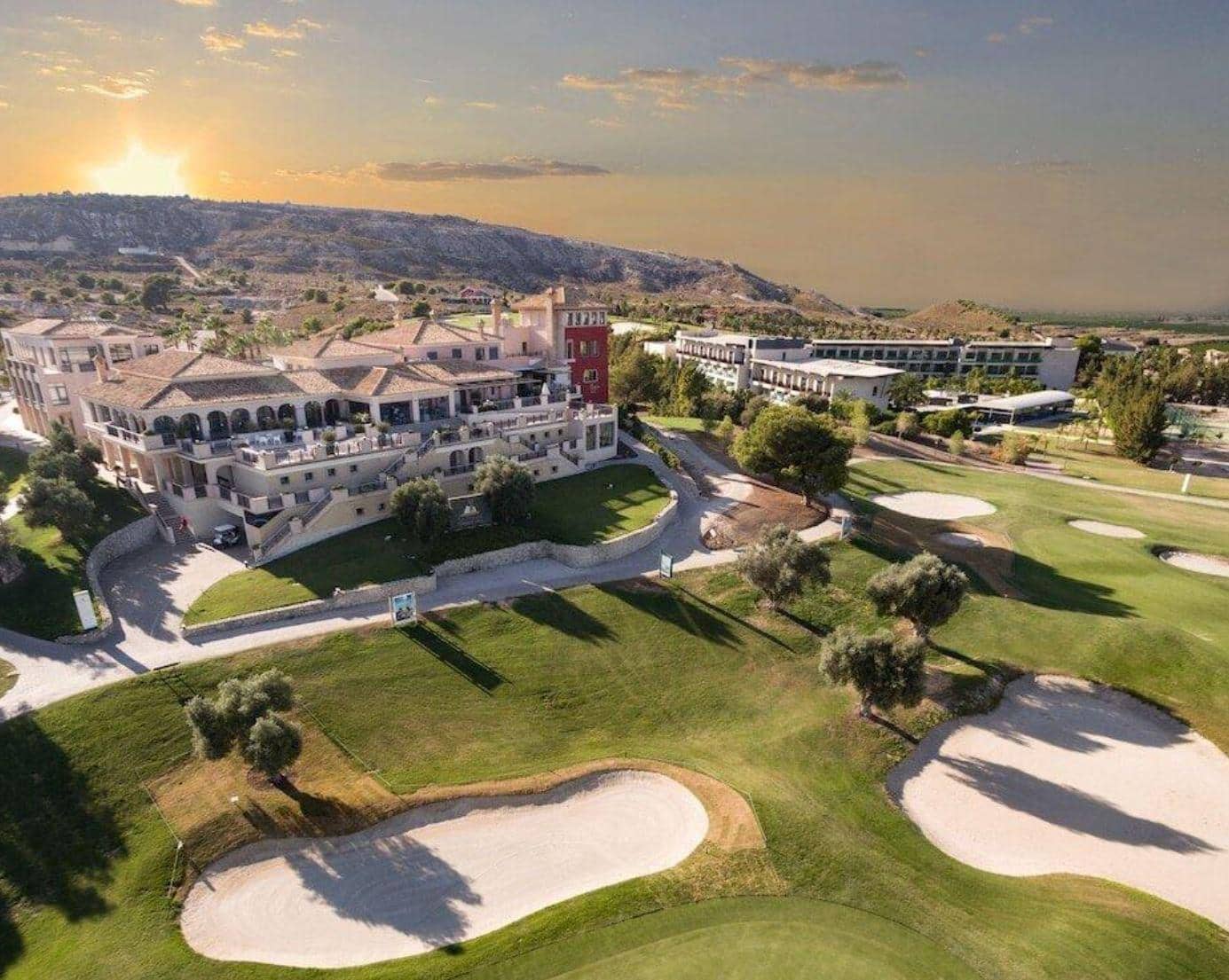 Chalet de 3 habitaciones en Algorfa en venta con piscina - 549.000 € (Ref: 8500631)