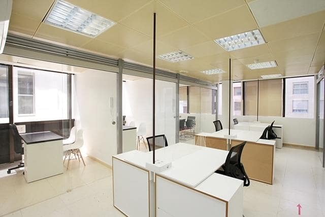 Bureau à vendre à Mercado, Alicante ville avec garage - 565 000 € (Ref: 8615204)