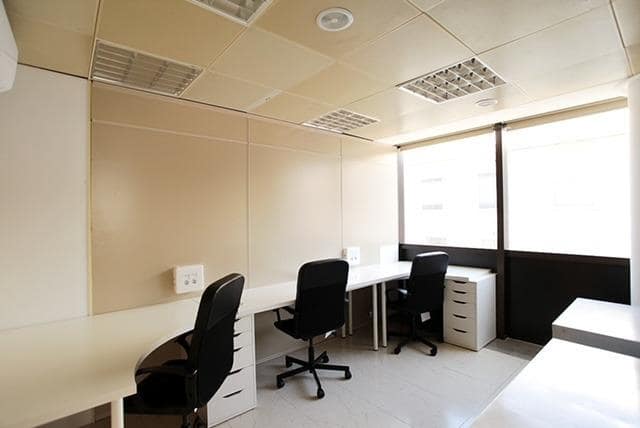 Bureau à vendre à Mercado, Alicante ville avec garage - 565 000 € (Ref: 8615204)