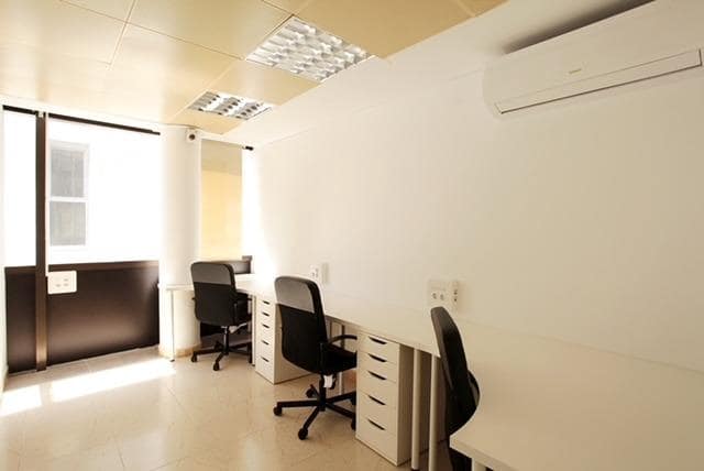 Kontor til salg i Alicante by med garage - € 565.000 (Ref: 8615204)