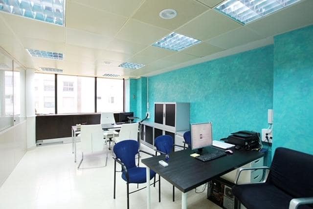 Kontor til salg i Alicante by med garage - € 565.000 (Ref: 8615204)