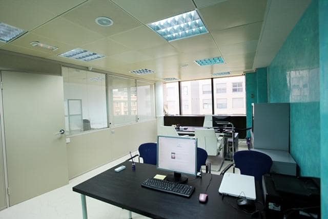 Kontor til salg i Alicante by med garage - € 565.000 (Ref: 8615204)