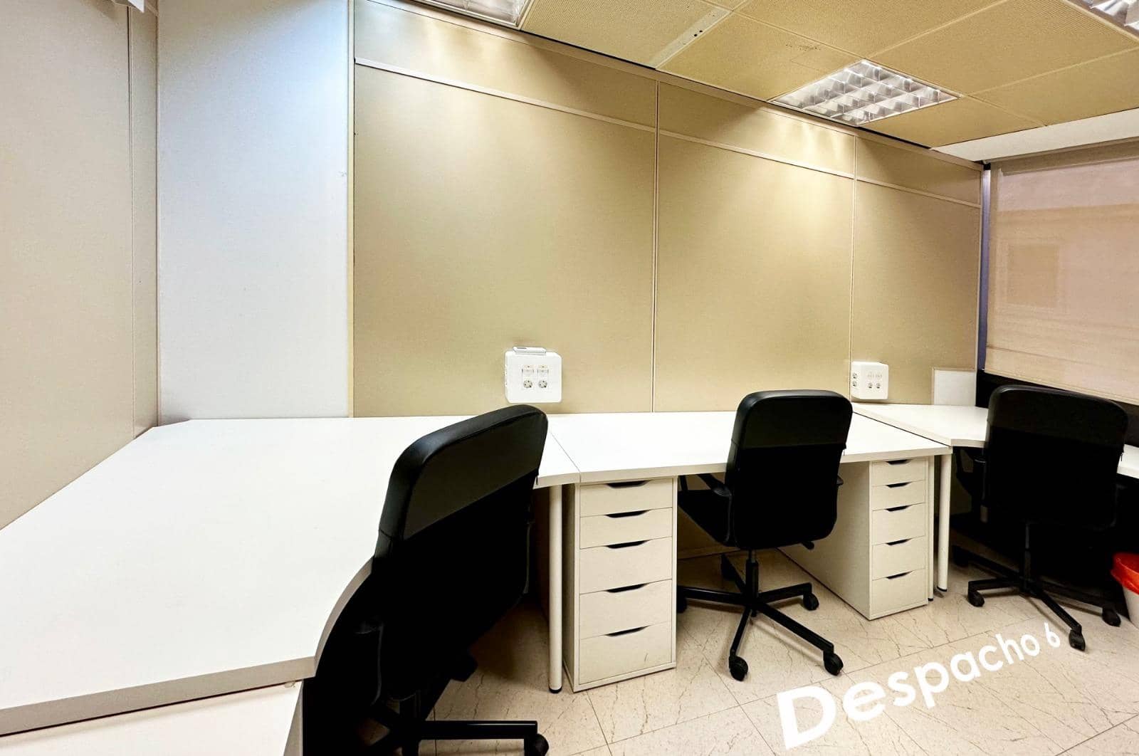 Kontor til salg i Alicante by med garage - € 565.000 (Ref: 8615204)