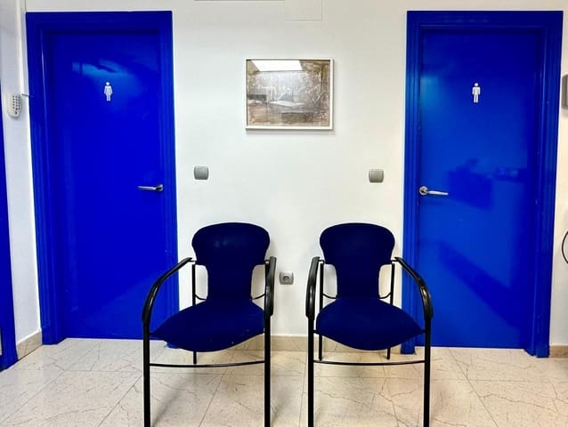 Bureau à vendre à Mercado, Alicante ville avec garage - 565 000 € (Ref: 8615204)