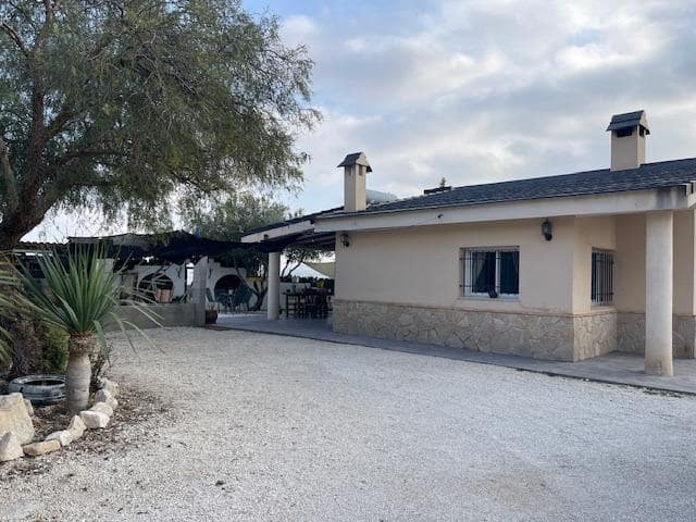 3 soveværelse Finca/Landehus til salg i Agost med swimmingpool - € 340.000 (Ref: 8828602)