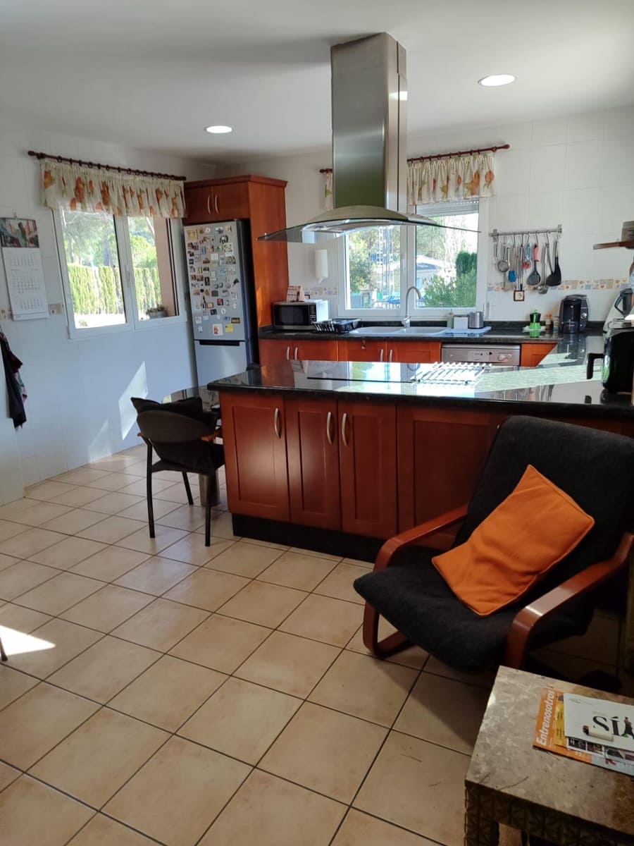 4 soveværelse Villa til salg i Alcoy / Alcoi med swimmingpool garage - € 365.000 (Ref: 8879895)