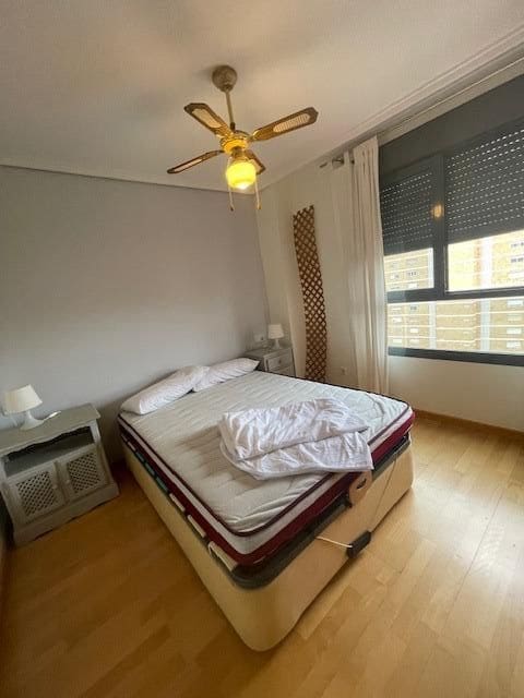 2 bedroom Flat for sale in Alicante / Alacant city with pool garage - € 420,000 (Ref: 9048920)