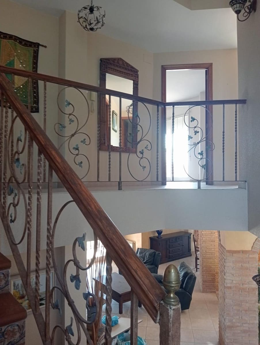 5 makuuhuone Huvila myytävänä paikassa Muchamiel / Mutxamel mukana uima-altaan - 570 000 € (Ref: 9141675)