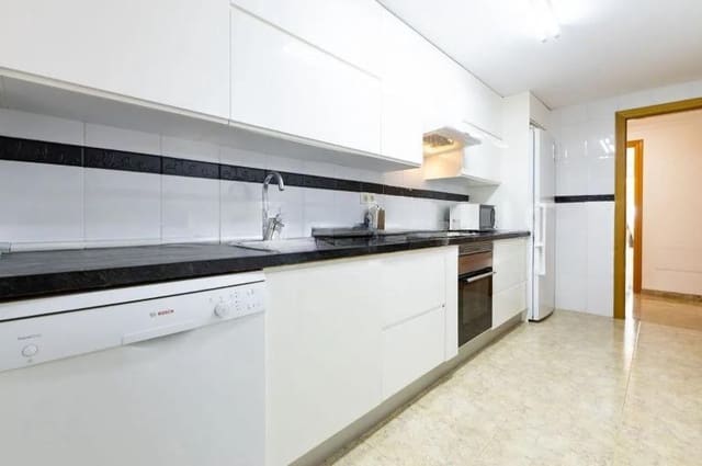 4 quarto Apartamento para venda em El Puntal, Múrcia cidade com piscina - 267 900 € (Ref: 10005660)