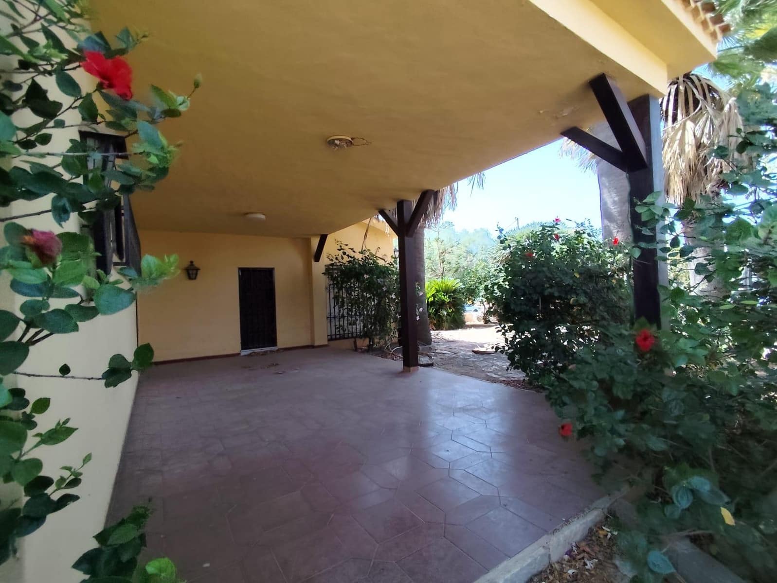 6 bedroom Villa for sale in Los Urrutias with pool - € 394,990 (Ref: 10041181)