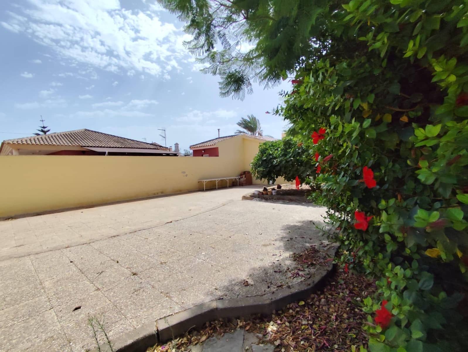 6 bedroom Villa for sale in Los Urrutias with pool - € 394,990 (Ref: 10041181)