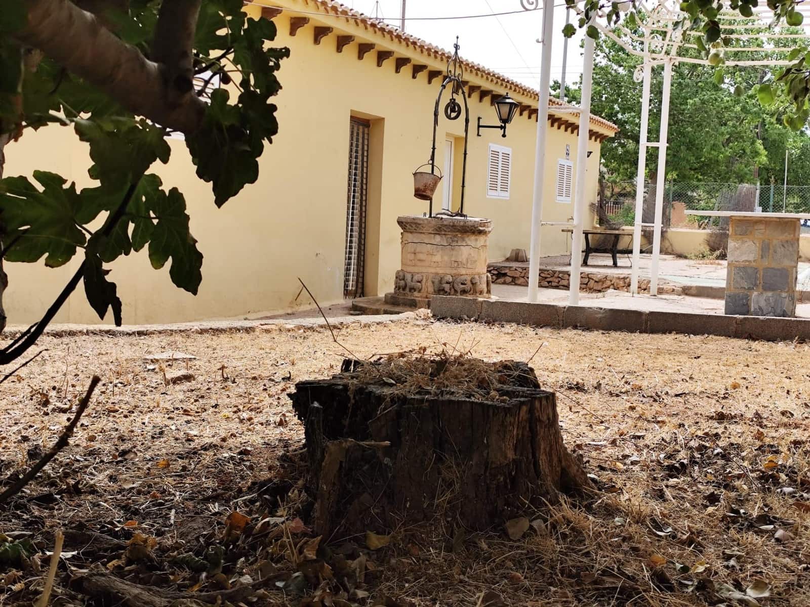 6 bedroom Villa for sale in Los Urrutias with pool - € 394,990 (Ref: 10041181)
