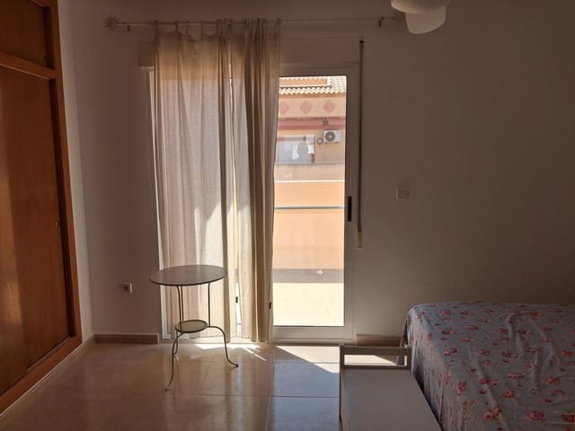4 slaapkamer Appartement te koop in Los Alcázares met zwembad garage - € 239.000 (Ref: 10059189)