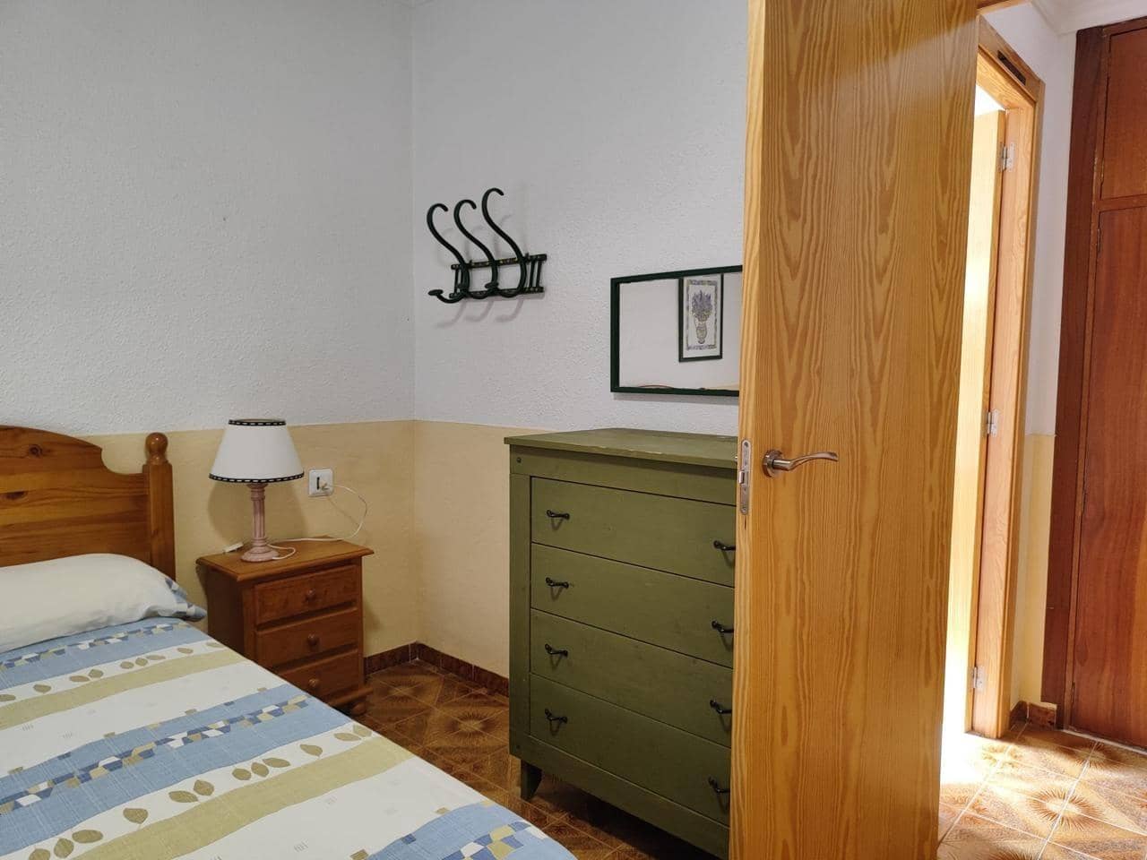 4 bedroom Villa for sale in Los Urrutias with garage - € 250,000 (Ref: 10064732)