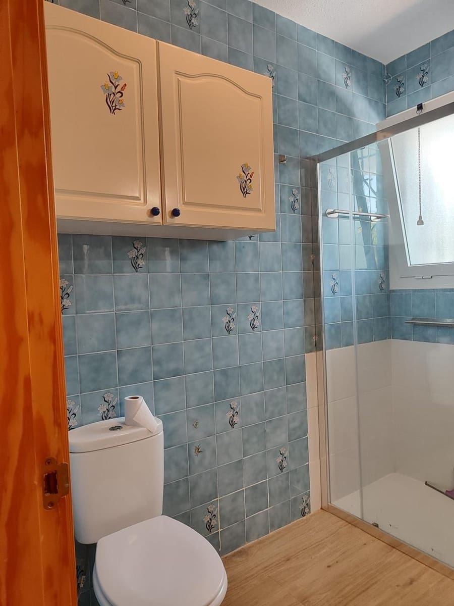 4 bedroom Villa for sale in Los Urrutias with garage - € 250,000 (Ref: 10064732)